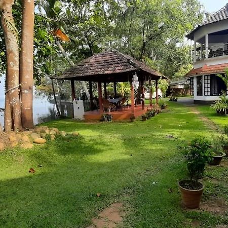 شقة لافدايل لايك سايد هوم ستاي Alappuzha المظهر الخارجي الصورة